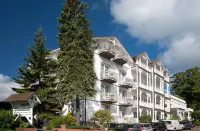 Hotel Stranddistel Rügen فنادق في سيلين