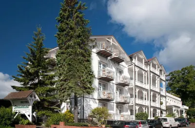 Hotel Stranddistel Rügen فنادق في Gohren