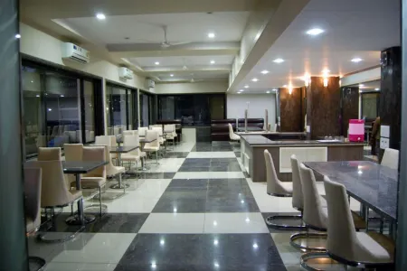 Hotel Sejal by Nexottel Отели в г. Сапутара