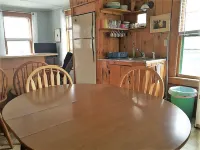 The Lakeview Inn & Cottages