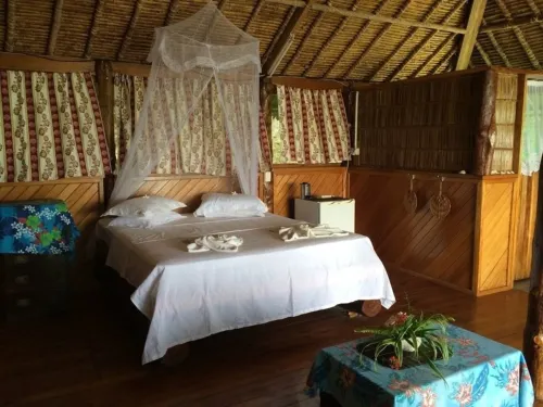 Fatboys Resort Hotels in New Georgia Group