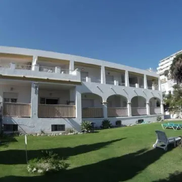 At Almoraide Suites Rooms