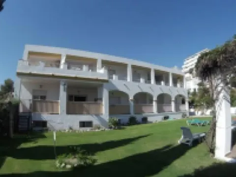 At Almoraide Suites Rooms