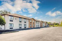 Quality Inn & Suites Metropolis I-24 Hotels in Metropolis