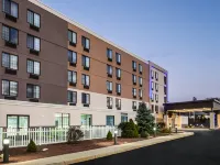 Holiday Inn Express & Suites PROVIDENCE-WOONSOCKET by IHG Hotels in Woonsocket