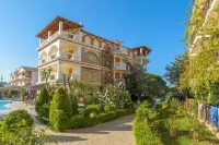 Plaza Pallas Hotels in Planos