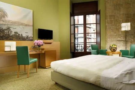 UNA HOTELS Napoli