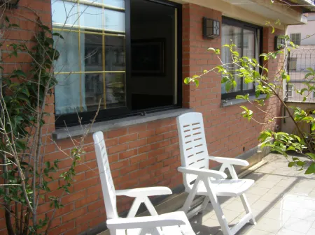 Hotel Family House Отели рядом с достопримечательностью «Archaeological Area of Santa Croce in Jerusalem»