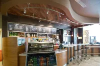 Courtyard by Marriott Maui Kahului Airport فنادق في كاهولوي