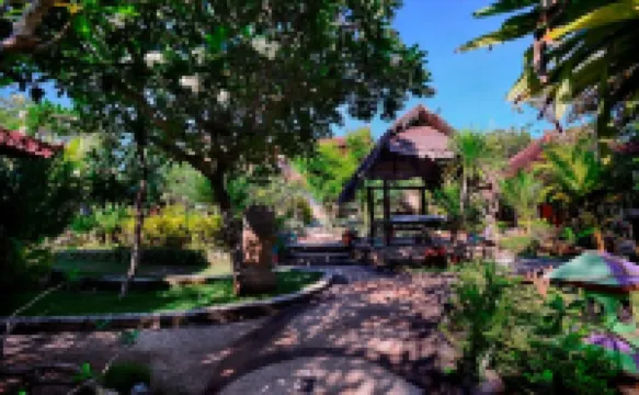 เดอะทานิส บีชรีสอร์ต นูซา เลมโบกัน โรงแรมใกล้หาด Tamarind