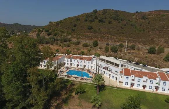 阿爾庫蒂姆酒店