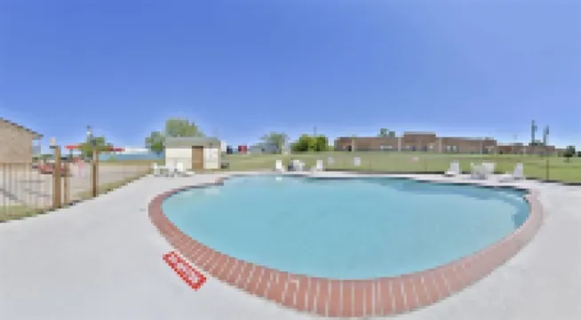 Motel 6 Red Oak, TX - Dallas