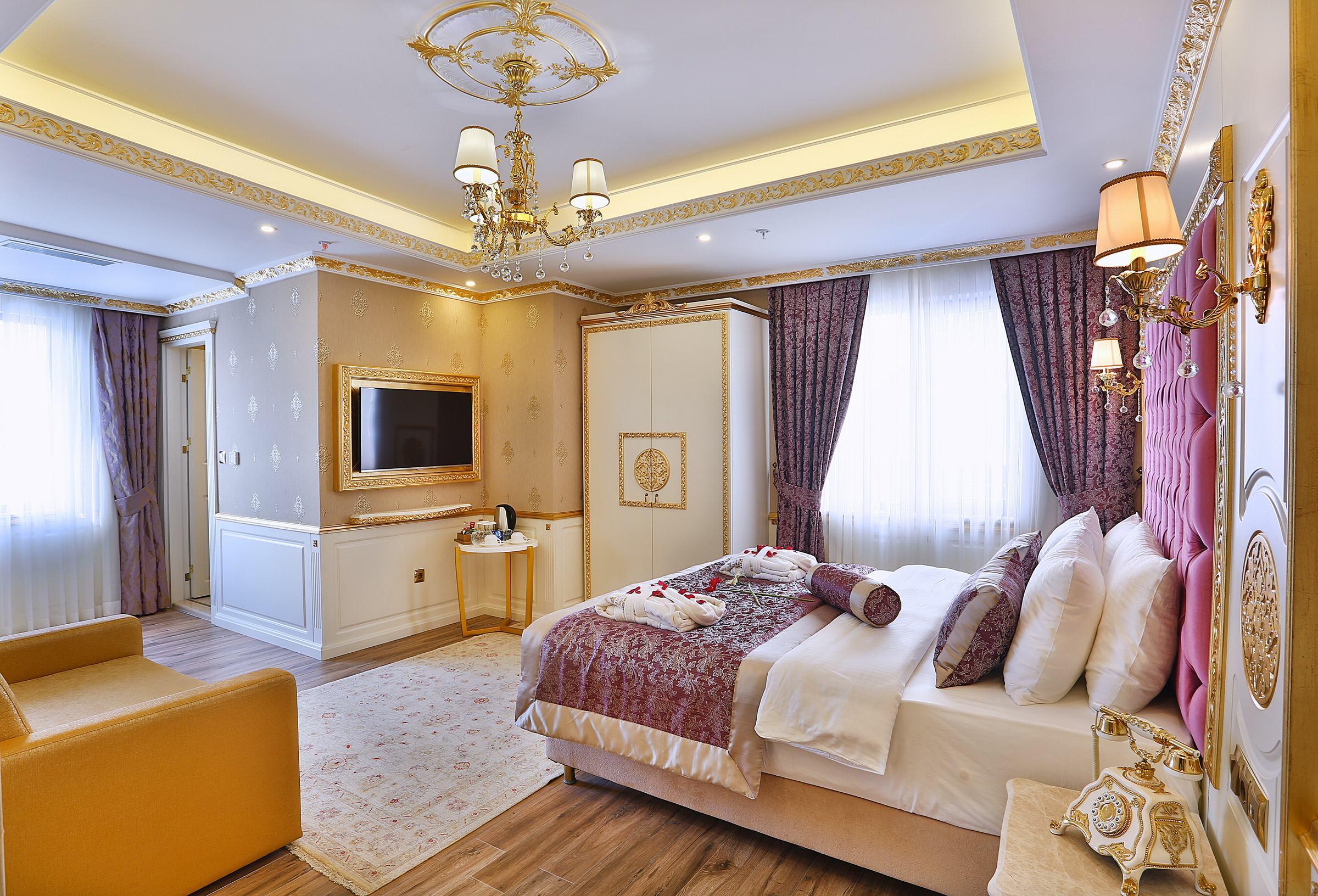 Hotel Emirhan Palace