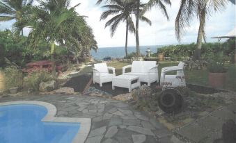 Bungalow with 2 Bedrooms in Le Moule, with Wonderful Sea View, Private