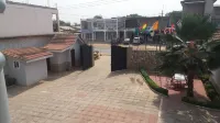White Stone Lodge Hotels in Adjiringanor