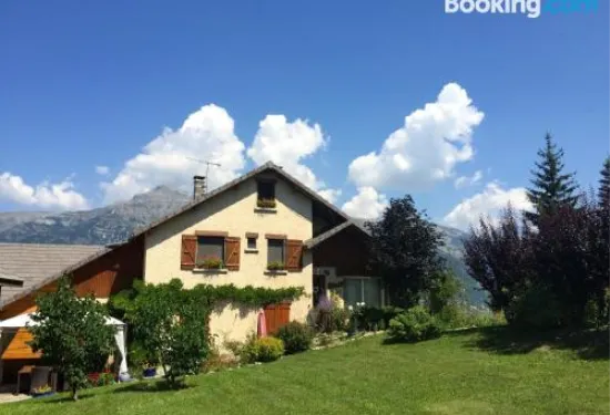 “拉庫斯蒂”住宿加早餐旅館