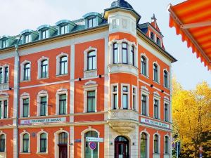 Hotel & Apartments Fürstenhof am Bauhaus