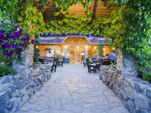 Hotel Mirjana & Rastoke