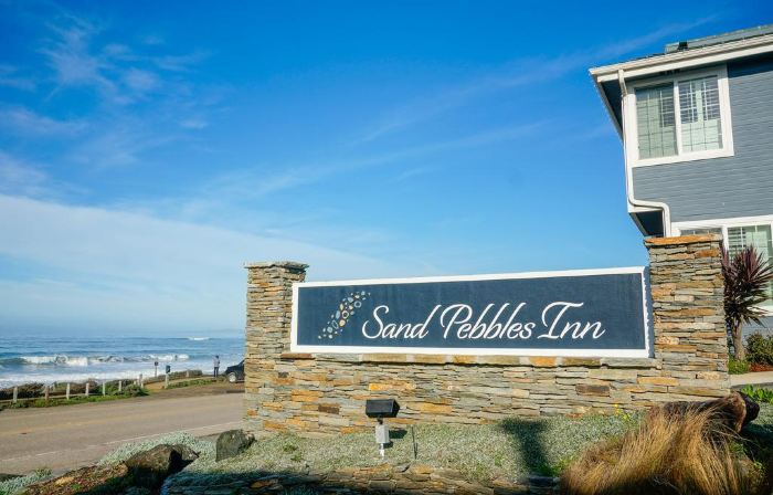 Sand Pebbles Inn