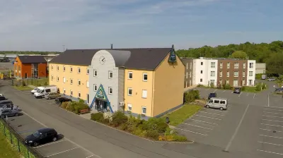 Akena La Louviere Hôtels à : 