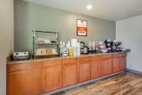 Econo Lodge Burlington - breakfast