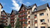 El Refugio de Aran Vielha Aparthotel Hotels in Betren