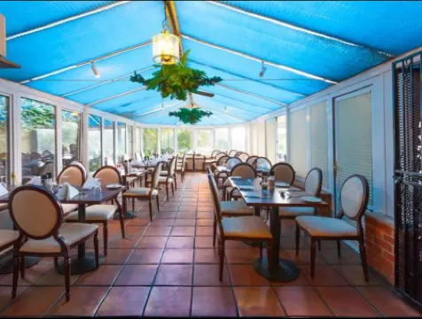 The Riverside, WorldHotels Distinctive