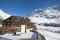 Golf Hotel Hotels in Chiesa
