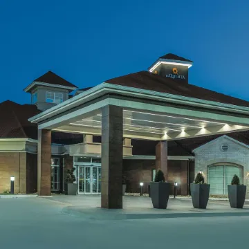 La Quinta Inn & Suites by Wyndham Dallas Plano West