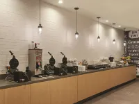 La Quinta Inn & Suites by Wyndham New Orleans Downtown - breakfast