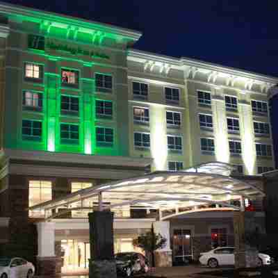 Holiday Inn & Suites Davenport Hotel Exterior