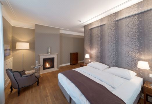 바덴 호텔 객실 전경