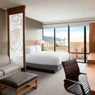 Hyatt Place Pasadena Rooms