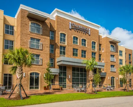 Staybridge Suites CHARLESTON - MOUNT PLEASANT by IHG マウント・プレザントのホテル