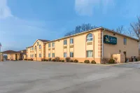 Quality Inn & Suites Hotels near ALDI