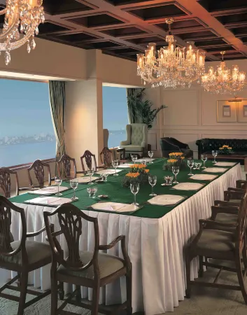 The Oberoi, Mumbai Отели рядом с достопримечательностью «Вокзал Чхатрапати-Шиваджи»