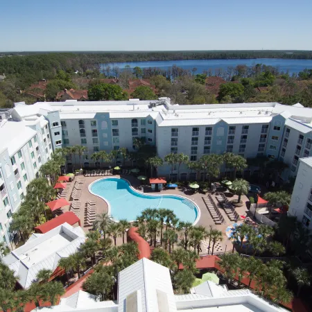 Holiday Inn Resort ORLANDO LAKE BUENA VISTA by IHG Отели рядом с достопримечательностью «Grand Cypress Golf Club»