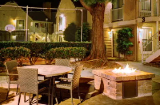 เรสซิเดนซ์อินน์ บายแมริออท สนามบินซานฟรานซิสโก/ ซาน มาเทโอ