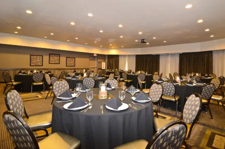 Best Western Premier Crown Chase Inn  Suites