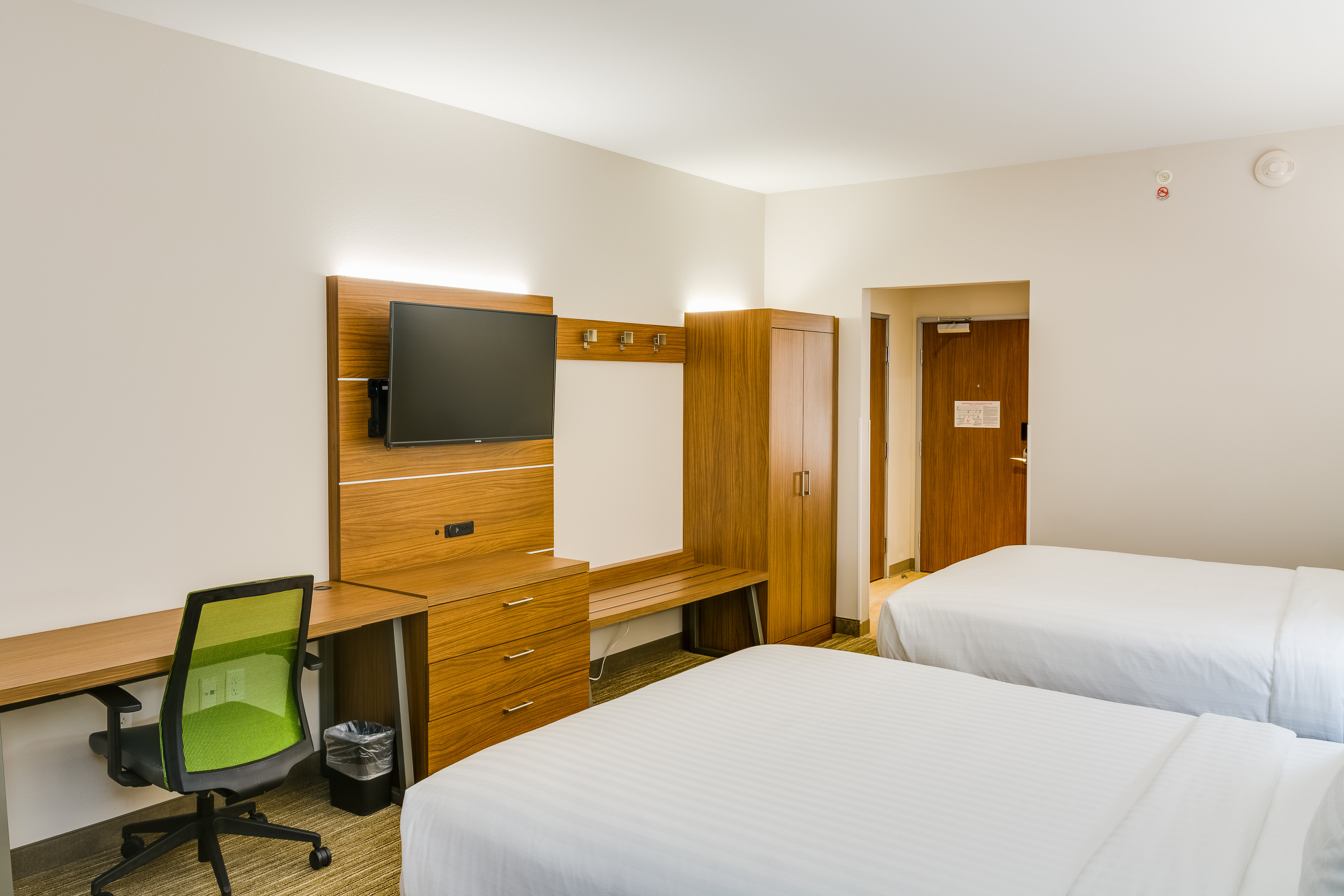 Holiday Inn Express & Suites Russellville, an Ihg Hotel