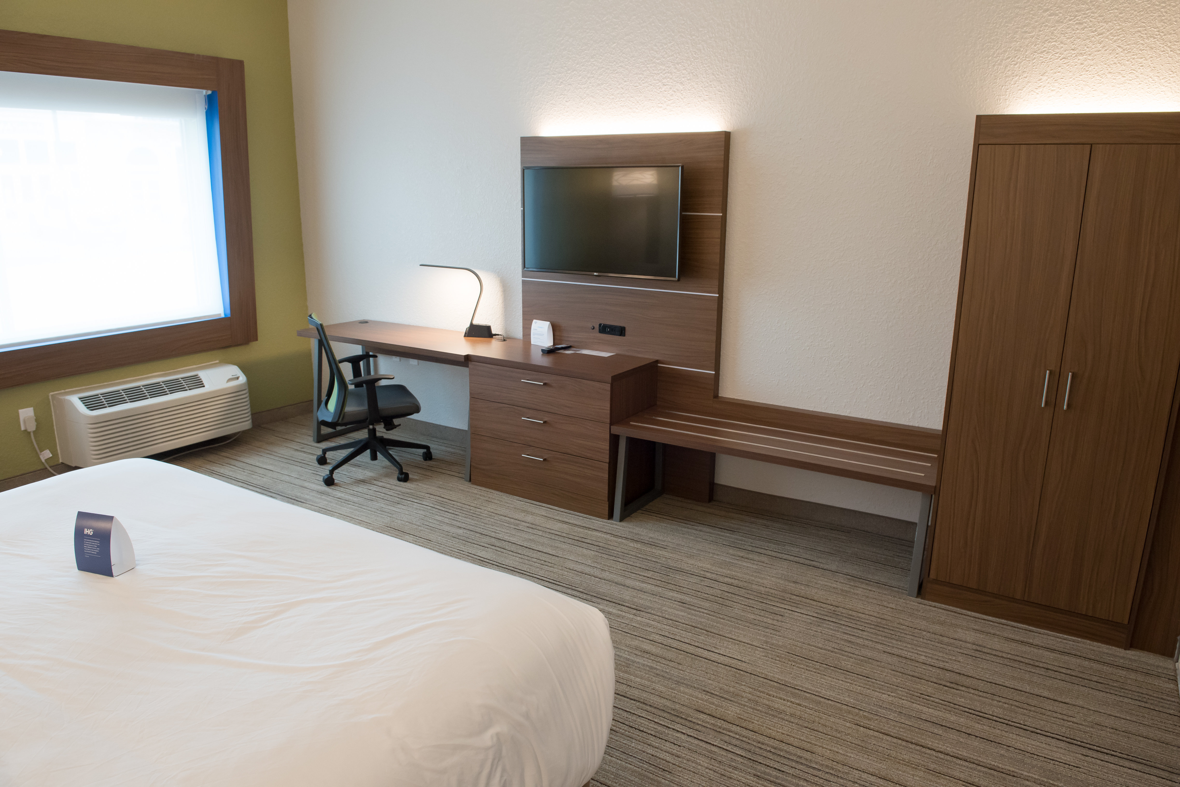 Holiday Inn Express & Suites Orland Park - Mokena, an Ihg Hotel