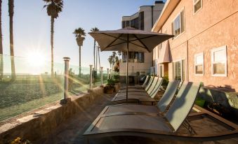 Venice on the Beach Hotel