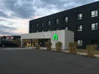 Campanile Laval Nord Hotel a Olivet
