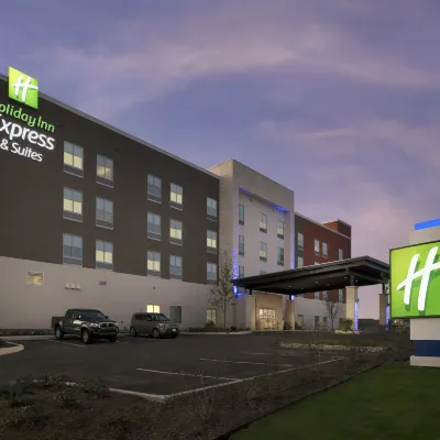 Holiday Inn Express & Suites SAN ANTONIO NORTH - WINDCREST by IHG Hotels near James Park