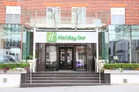 Holiday Inn London - Kensington High St. Hotels near Mercato Mayfair