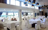 Hotel Tres Reyes Pamplona - breakfast
