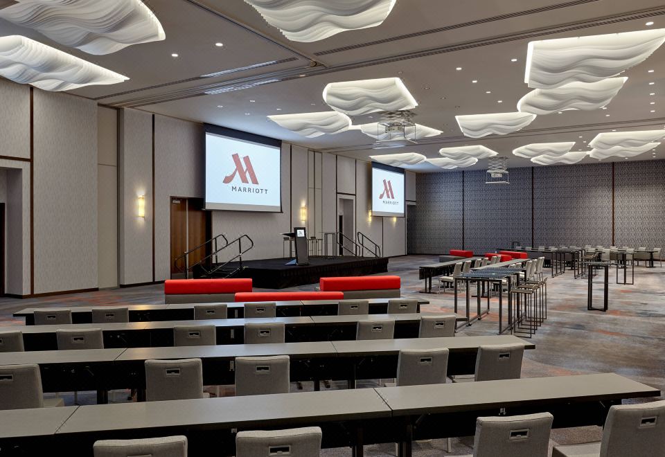 캘거리 에어포트 메리어트 인-터미널 호텔 로비