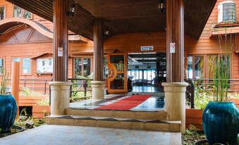 Koh Chang Boat Chalet