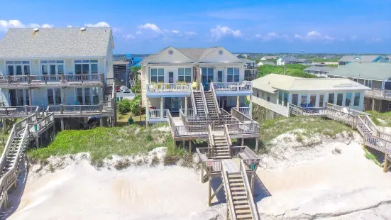 Beachy Keen 5 Br Home by RedAwning