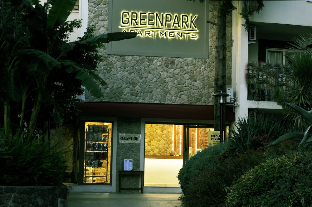 Greenpark Apartments